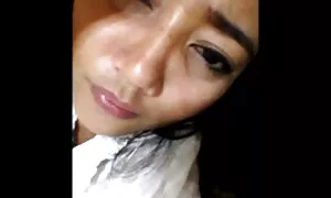 زبان را از زیر شکم یک مرد شرجی بیرون آورده و به کانال عکس و فیلم سکسی عضوی از واژن نفوذ کنید
