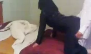 بلوند عکس سکسی در تلگرام از یک خروس سیاه رنج می برد