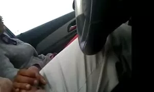 من یک سکس موبوگرام سبزه زیبا را از ساحل قلاب کردم