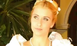 کورتنی کانال تلگرام عکس سکسی کمس رقصنده